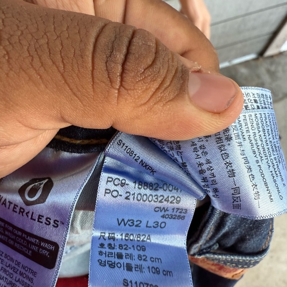 Women’s Levi’s 721 high rise skinny jeans size 32W X 30L - Picture 5 of 5